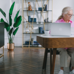 Sindnapi - Sindicato Nacional dos Aposentados, Pensionistas e Idosos aborda os desafios da proteção social do idoso na era digital.